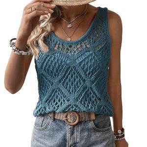 Chaleco sin mangas de punto bohemio para mujer Fasmic International, top de verano con diseño geométrico hueco en color verde azulado, top halter de acrílico tejido a mano - Product Image 1