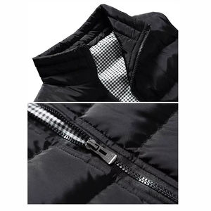 เสื้อกั๊กพัฟเฟอร์คอตั้งสีกรมท่าแบบยูนิเซ็กซ์ สีพื้น ปิดด้วยซิป กันลม สวมใส่สบายๆ สำหรับฤดูใบไม้ร่วง เป็นมิตรกับสิ่งแวดล้อม ให้ความเย็นสบาย - Product Image 6