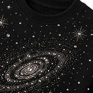 Sudadera Unisex Negra con Estampado de Estrellas y Luna con Pedrería, Cuello Redondo, Informal, Tejida, Corte Regular, para Otoño - Product Image 5