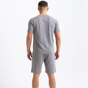 Ensemble sportif pour homme, ensemble 2 pièces été, t-shirts à manches courtes et shorts, ensemble décontracté respirant et élégant pour l'été - Product Image 5