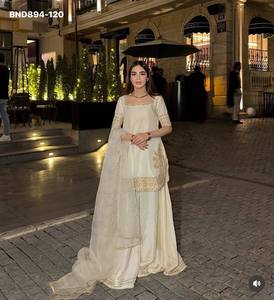 Proveedor de conjuntos de trajes Plazzo y Dupatta de crepé de diseño de primera calidad con hilo y trabajo de lentejuelas, de Surat. - Product Image 2