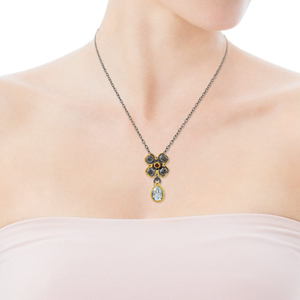 Colgante Fino con Diseño Floral, Cristal Tallado en Forma de Pera y Topacio Azul en el Centro, Plata de Ley 925, Chapado en Oro de 22K, Joyería de Estilo Vintage - Product Image 5