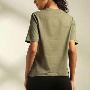 Camiseta Corta Verde Oliva para Mujer, Corte Regular, Casual, Ecológica, Suave, Transpirable, de Secado Rápido, Básica y Moderna - Product Image 3
