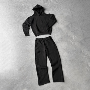 Survêtement streetwear personnalisé OEM de haute qualité, en molleton épais délavé à l'acide, avec impression sérigraphiée et broderie appliquée - Product Image 1