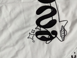 เสื้อยืดแร็กแลนคอโอเวอร์ไซส์ แขนสั้น ผ้าฝ้าย ยูนิเซ็กซ์ พิมพ์ลายดิจิตอลด้านหน้า ลายพราง สไตล์ลำลอง สตรีทแวร์ - Product Image 2