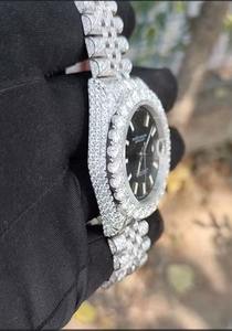 Montre pour homme de style hip-hop, fabriquée en Inde, avec un cadran serti de diamants, idéale pour les sorties en boîte de nuit. Disponible en gros. - Product Image 3