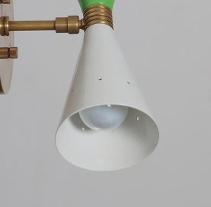 Applique murale moderne du milieu du siècle, forme géométrique en laiton vert et blanc, pour décoration intérieure de salon - Product Image 3