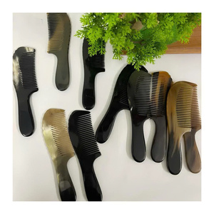 Büffelhorn-Kamm für Frauen mit langem, dickem, lockigem, welligem Haar, breitzahnig, natürlich, handgefertigt, Federgriff, Vietnam-Geschenk für Sie 99 GD - Product Image 5