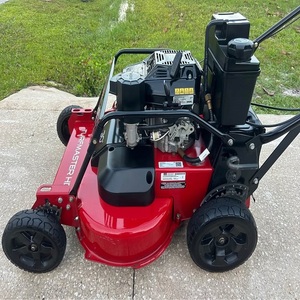 Équipement de coupe de gazon Toro TurfMaster 30 professionnel haute performance offrant une vitesse de coupe rapide et un fonctionnement fluide - Product Image 1