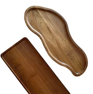 Bandeja de servir de madera orgánica irregular, de forma irregular, con acabado natural, moderna y decorativa para mesa, muy vendida. - Product Image 1
