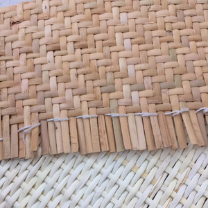หวายสานแบบปิด L |   ลายก้างปลาสีน้ำตาลอ่อนธรรมชาติ ใช้แผ่นหวายสำหรับซ่อมเบาะนั่ง แผงเฟอร์นิเจอร์ และตกแต่ง - Product Image 3