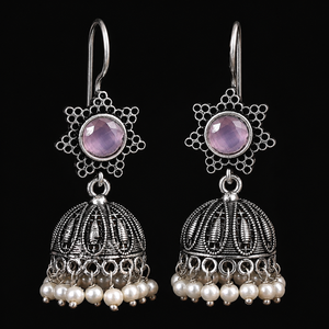 Boucles d'oreilles pendantes Jhumka vintage en laiton oxydé argenté et quartz rose pour femme, idéales pour un mariage - Product Image 6