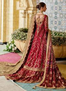 Robe de mariée longue perlée style Lehenga avec voile illusion, coupe trapèze, manches longues, pour mariages indiens et pakistanais - Product Image 3