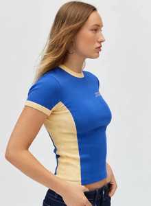 Camiseta Corta de Mujer con Bloques de Color, Cuello Redondo, Manga Corta, Ajustada, Tejida - Product Image 3