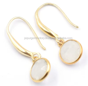 สีฟ้าและสีขาว