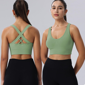 Sujetador deportivo para mujer, bralette con espalda cruzada, estilo racerback, transpirable, sin costuras, con relleno extraíble, soporte medio, color liso - Product Image 3