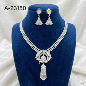 MOLL JEWELLERS Ensemble collier et boucles d'oreilles en forme de fleur de corail plaqué argent pour femme, bijoux de mariage classiques en alliage A-23147 - Product Image 3