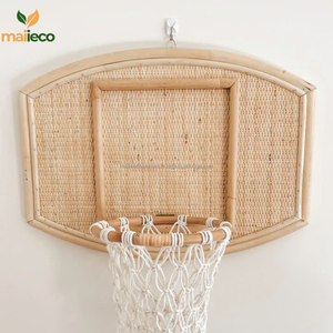 Juego de aro de baloncesto de ratán con accesorios para muñecas para niños de 5 a 7 años, incluye muebles Little Dunks - Product Image 1