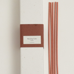 ธูปหอมดอกบัวสงบกลิ่นดอกไม้ธรรมชาติสำหรับโยคะและนั่งสมาธิ - Product Image 1