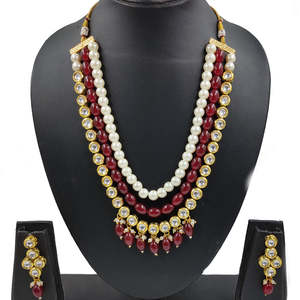 ชุดสร้อยคอหลายชั้นประดับทองคำและลูกปัด Kundan - สร้อยคอแฟชั่น NS501 สีแดงเลือดหมู - Product Image 1