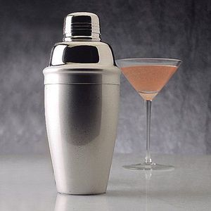 Coctelera de metal resistente con acabado pulido espejo para bares, restaurantes y uso doméstico. Herramienta perfecta para mezclar cócteles fríos. - Product Image 5