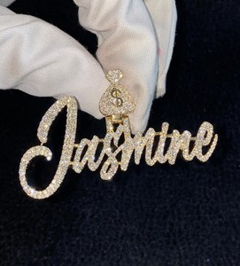 Colgante de Lujo con Nombre en Rodio y Moissanita VVS, con Piedras Redondas de Corte Brillante, Joyería Unisex para Regalo - Product Image 1