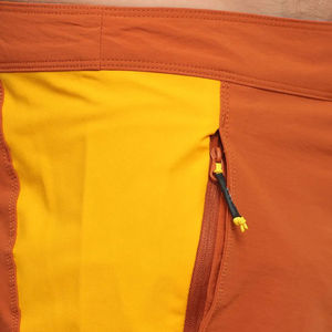 Short de sport et de plage à séchage rapide, élastique, extensible dans quatre sens, 100% Coton, imprimé numérique, tricoté, avec appliqué, effet délavé - Product Image 6