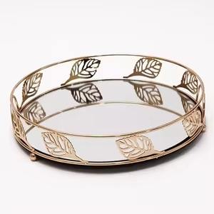 Bandeja de Servicio de Metal con Acabado Plateado, Hecha a Mano, Decorativa, para Restaurante y Hotel - Product Image 2