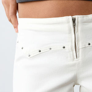 Precio Económico para Compradores al por Mayor, Diseño Inspirado en las Tendencias, Bolsillos Laterales Funcionales con Lazos para Cinturón y Cierre de Botón, Diseño Elegante - Product Image 2