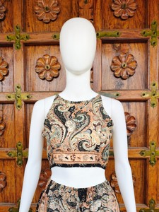 Ensemble coordonné pour femmes, style bohème, imprimé paisley, satin, haut court à col halter et short à taille élastique, tenue de plage estivale - Product Image 3