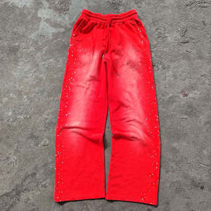 Pantalon de survêtement streetwear personnalisé pour homme, en molleton de coton épais, délavé à l'acide, coupe oversize et jambe large - Product Image 1