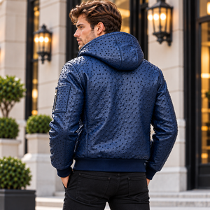 Blouson bomber à capuche en cuir d'autruche gaufré bleu marine pour homme – Blouson bomber à capuche zippé en cuir texturé de luxe - Product Image 4