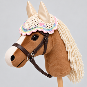 Bonnet de cheval de compagnie haut de gamme, fabriqué avec des matériaux doux et un look élégant, offrant une couverture confortable, un confort durable et un usage ludique. - Product Image 3