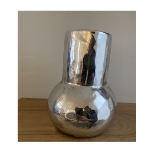 Esculturas de aluminio fundido hechas a mano, ideales para espacios modernos, galerías, eventos y arreglos decorativos de mesa. - Product Image 3