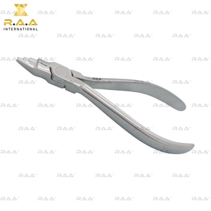 Pince à fil pour jeunes orthodontistes, à bec en trois sections avec trois rainures, conçue pour les fils jusqu'à 0,028″, Instruments orthodontiques - Product Image 5