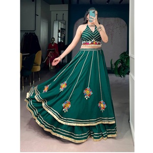 Traje de Baile Indio Garba, Lehenga Choli de Algodón con Bordado Pesado y Espejos, Vestido Navratri Dandiya, Proveedor al por Mayor - Product Image 1