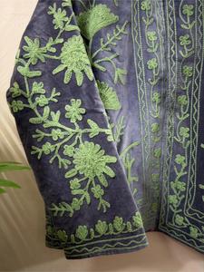 Veste Suzani grise de qualité supérieure brodée avec un motif floral, manches longues, col montant, style bohème, manteau d'hiver pour femmes - Product Image 5