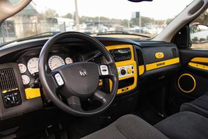 Dodge Ram 1500 SLT Rumble Bee 2005 - Product Image 6