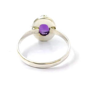 Anillo Clásico Ovalado con Gema de Amatista, Plata de Ley 925, Hipoalergénico, Minimalista, Unisex, Joyería para Uso Diario - Product Image 4