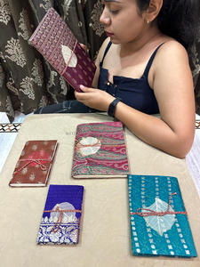 ใหม่ทำด้วยมือจริง Banarasi Sari ผ้าปลอดภัยด้ายปิดวารสารวินเทจสีสันสดใสปก unlined รีไซเคิลแผ่นไดอารี่ - Product Image 6