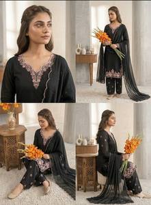 นักออกแบบใหม่สวมเสื้อปาร์ตี้และพลาสโซกับ duppata แฟนซีและงานเย็บปักถักร้อย - Product Image 6