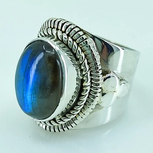 <b>Labradorite</b> <b>Ring</b> 925 Sterling Silver Handmade Boho Statement Promise Jewelry for Women Natural Oval Shape Gemstone Jewelry - Product Image 3