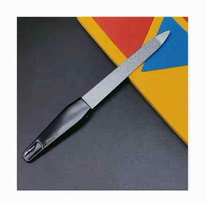 Lime à ongles compacte en acier inoxydable de qualité supérieure pour les voyages et l'usage personnel, fabriquée sur site avec une qualité élevée - Product Image 5