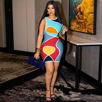 Nouvelle Tendance Mode : Robe Longue Imprimée à Col Rond pour Femme, Coupe Ajustée et Sexy, avec Contraste de Couleurs et Effet Jupe-Short