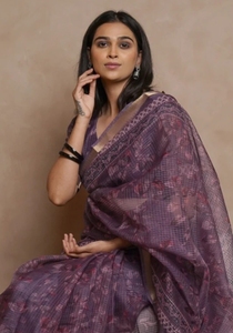 Sari de mariage d'automne en polyester imprimé Kota Doria sans plis pour femme KV avec chemisier non cousu - Product Image 2
