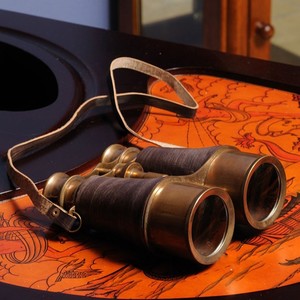 Binoculares Vintage con Revestimiento de Cuero en Caja de Madera, Estilo Antiguo, Regalo Náutico, 13.3Lx12.7Wx5.7H cm - Product Image 6