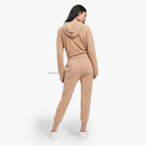 Sweat-shirt à capuche unisexe de couleur unie, coupe courte, manches régulières, avec poches, style décontracté pour l'automne, 100% coton molletonné tricoté, séchage rapide - Product Image 2