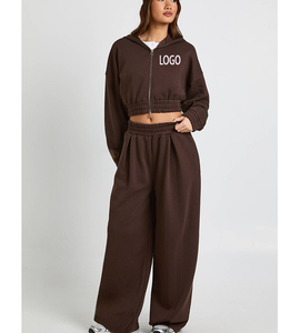 Conjunto de Ropa Deportiva de Invierno y Otoño para Mujer, Corte Regular, Cintura Elástica, Estilo Urbano, Doble Costura, Manga Larga, Pantalones Deportivos Cortos - Product Image 1