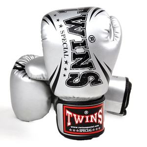 Gants de boxe jumeaux les plus vendus en gros, personnalisés, légers, pour l'entraînement et le sparring, pour adultes, pour les arts martiaux, fermeture auto-agrippante - Product Image 1