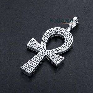 Pendentif Ankh en argent 925 plaqué rhodium pour homme avec accents de diamants de laboratoire, style hip-hop, bijoux à porter au quotidien - Product Image 3